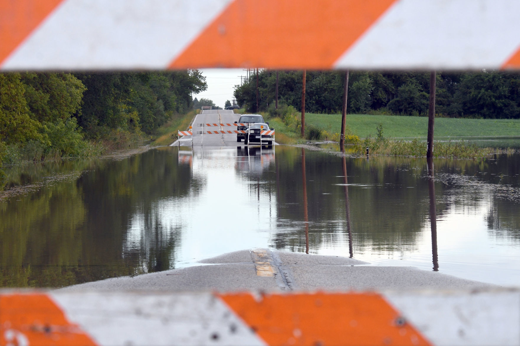 high water Closed Co Rd H.jpg